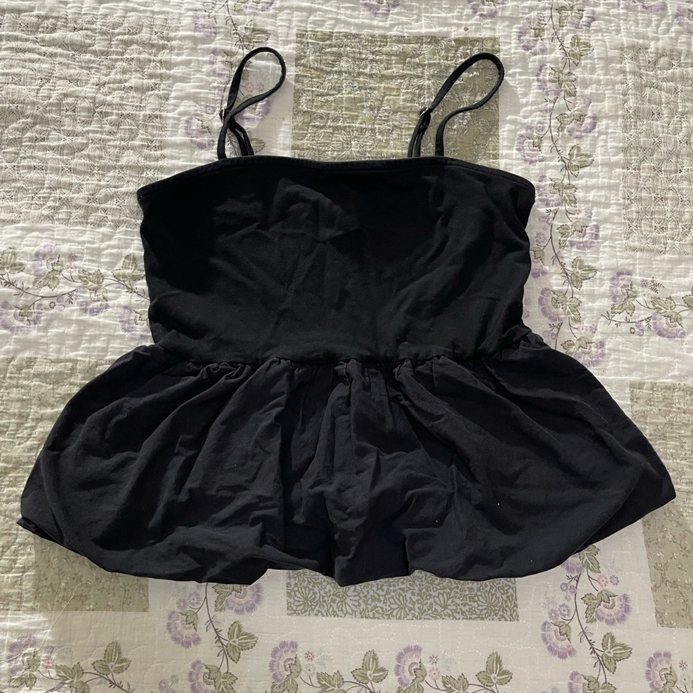 Chic Black Sleeveless Top